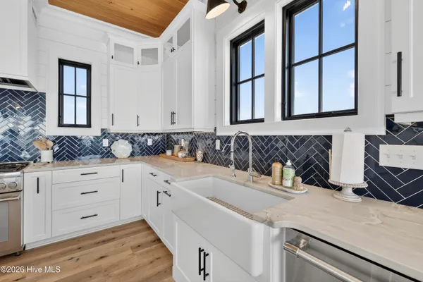 $2,825,000 | 1423 North Shore Drive, Surf City, NC 28445