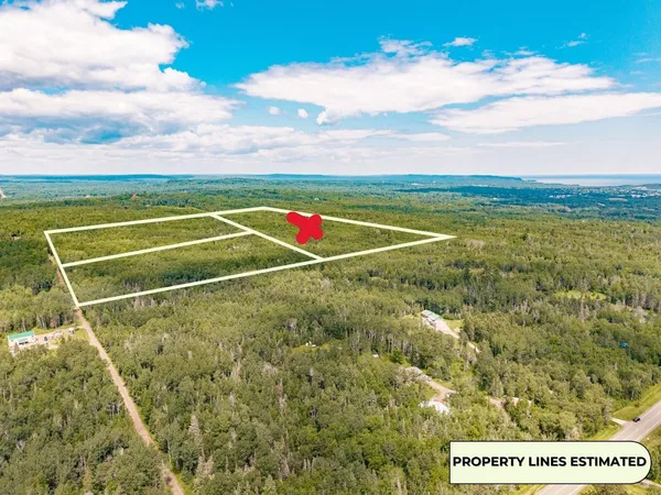 $130,000 | Two Stanley Road, Two Harbors, MN 55616