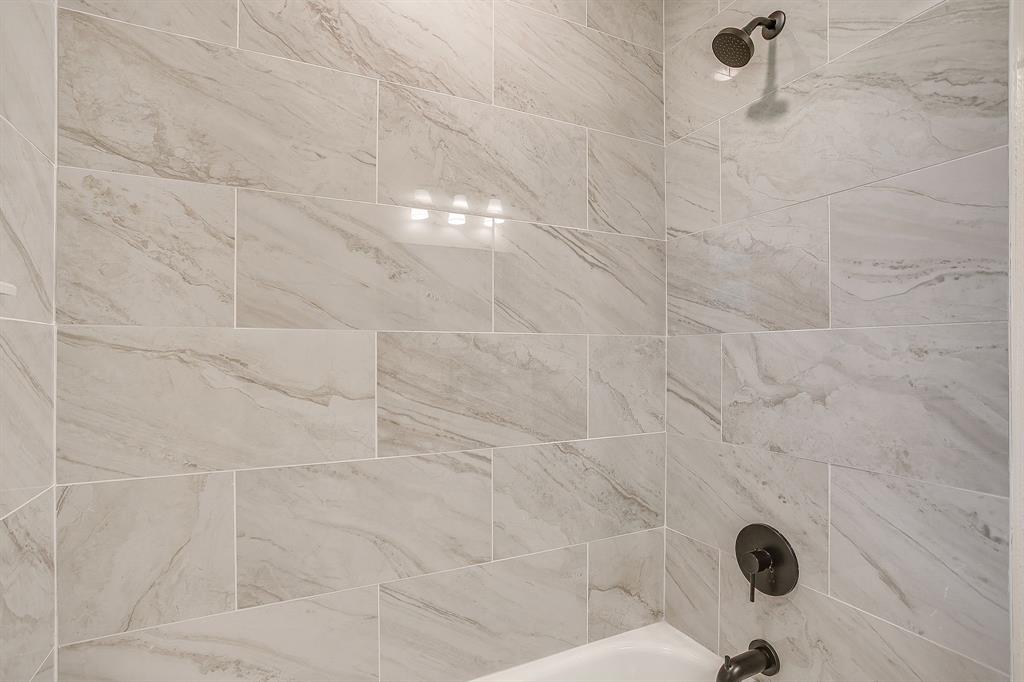 103 Vanshire Road West Lakeside, TX 76108 - Photo 28 of 39 a bathroom with a granite shower