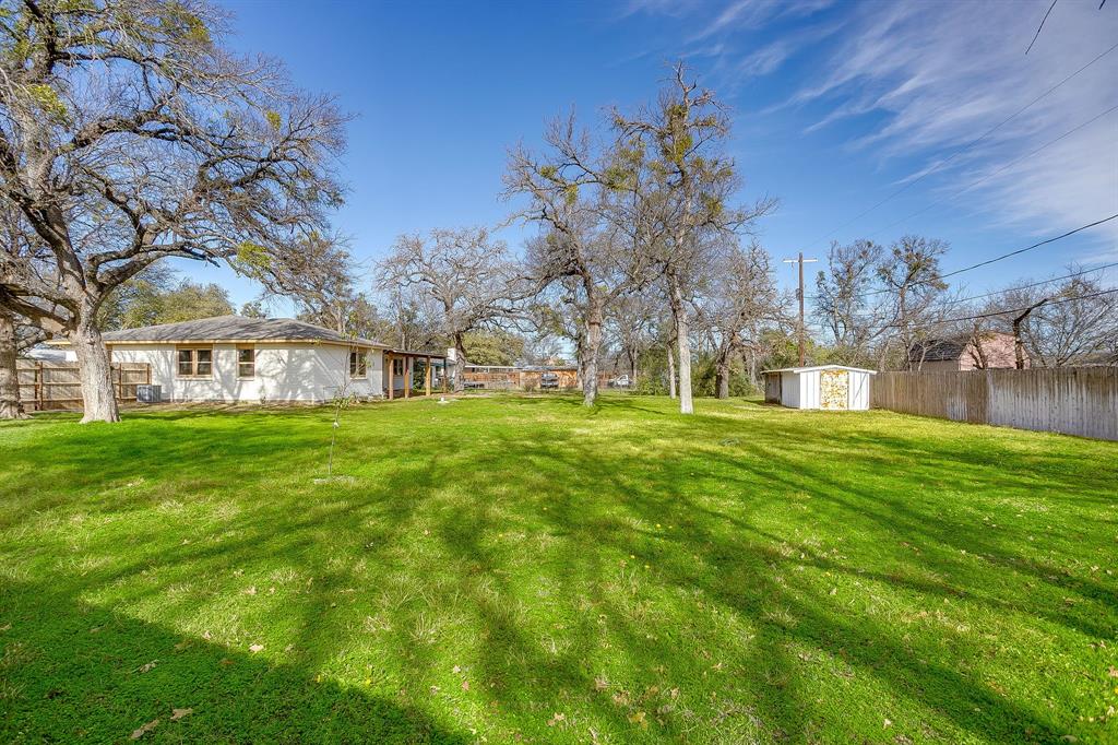 103 Vanshire Road West Lakeside, TX 76108 - Photo 36 of 39 a garden view with a seating space