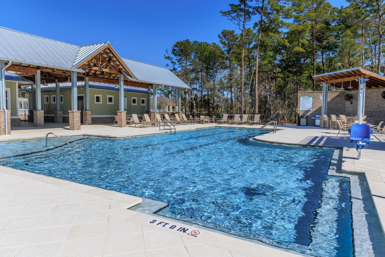 246 Foxglove Run Niceville, FL 32578 - Photo 37 of 40 front view of a house with a yard