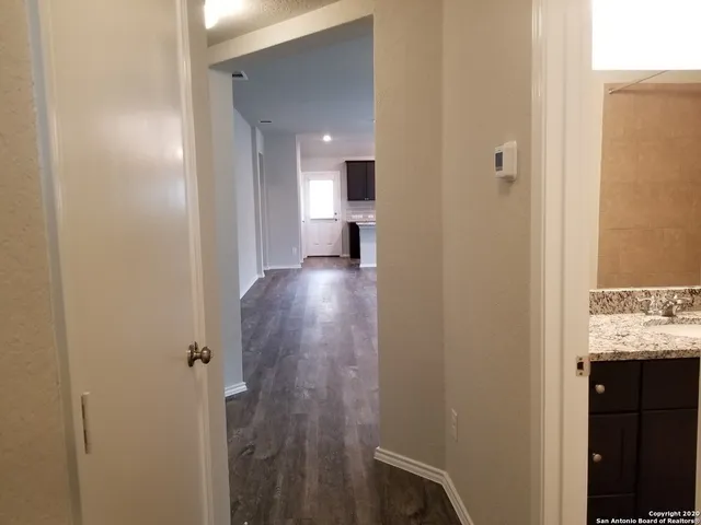 $1,850 | 10403 Midsummer Meadow, Converse, TX 78109