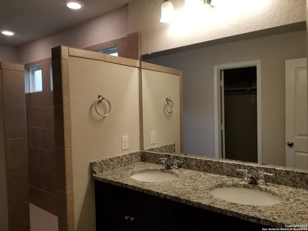 $1,800 | 10403 Midsummer Meadow, Converse, TX 78109