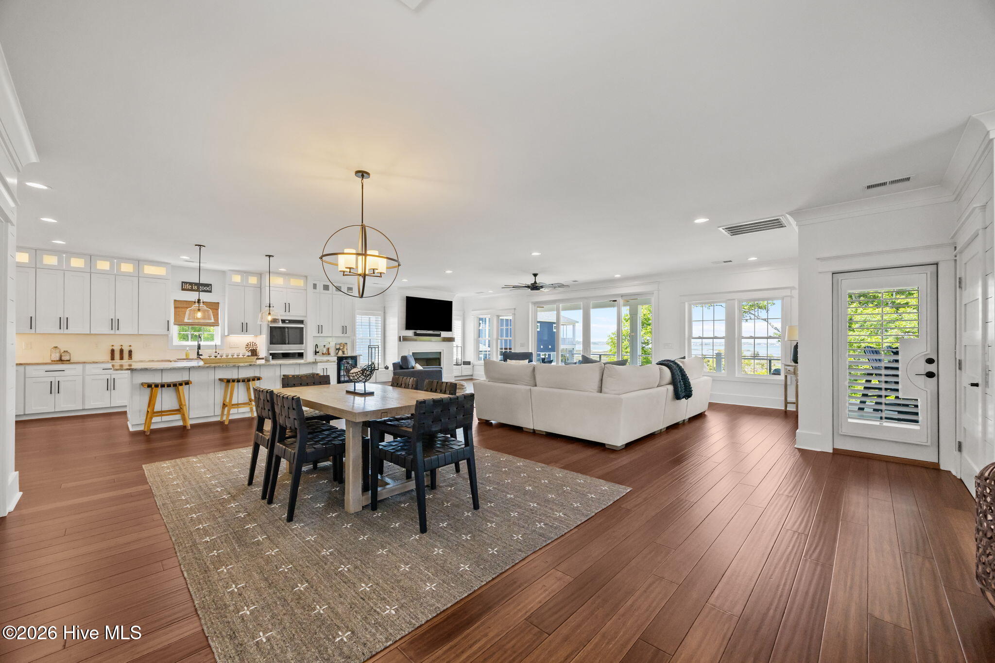 10508 Coast Guard Road Emerald Isle, NC 28594 - Photo 25 of 64 Interior