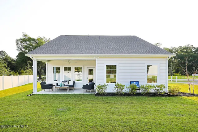 $354,959 | 828 Schoolfield Drive, Sneads Ferry, NC 28460