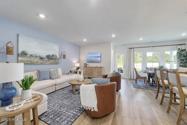 $354,959 | 828 Schoolfield Drive, Sneads Ferry, NC 28460