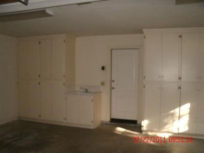 1478 West Flora Avenue Reedley, CA 93654 - Photo 14 of 23 Gallery Image 14