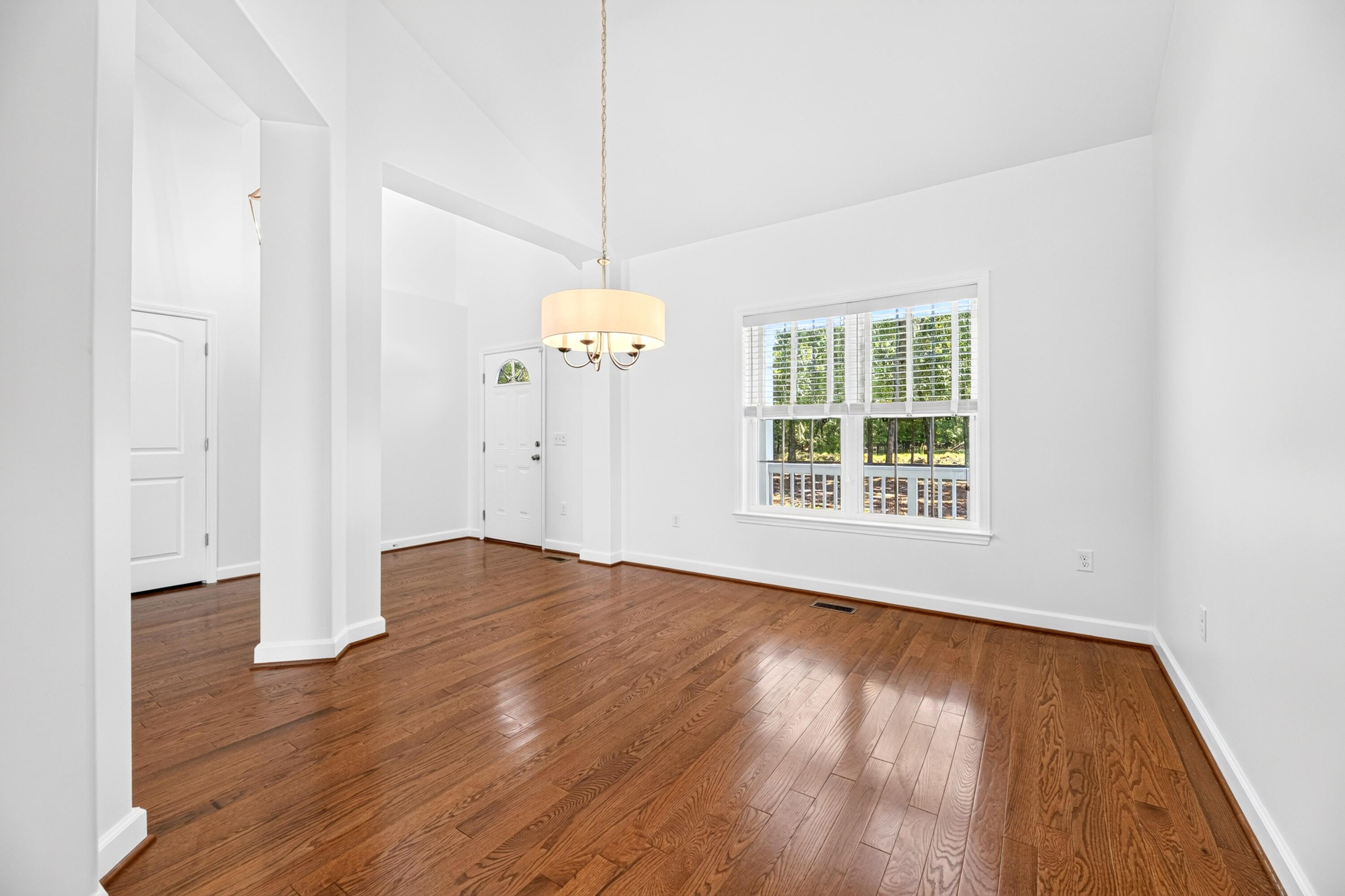 315 Griffith Lane Elloree, SC 29047 - Photo 10 of 40 Dining Room