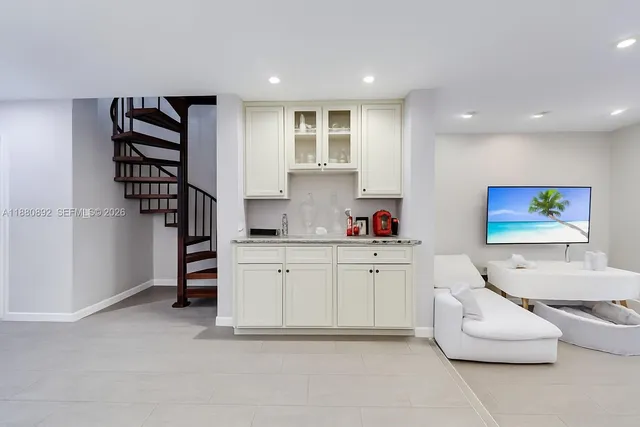 $725,000 | 2768 Day Avenue, Unit 1, Miami, FL 33133