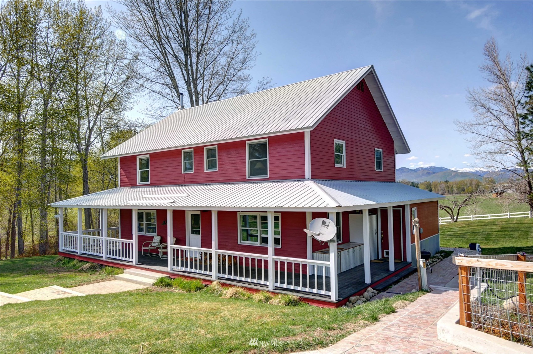 86 Wilson Road Winthrop, WA 98862 - Photo 1 of 40 Gallery Image 1