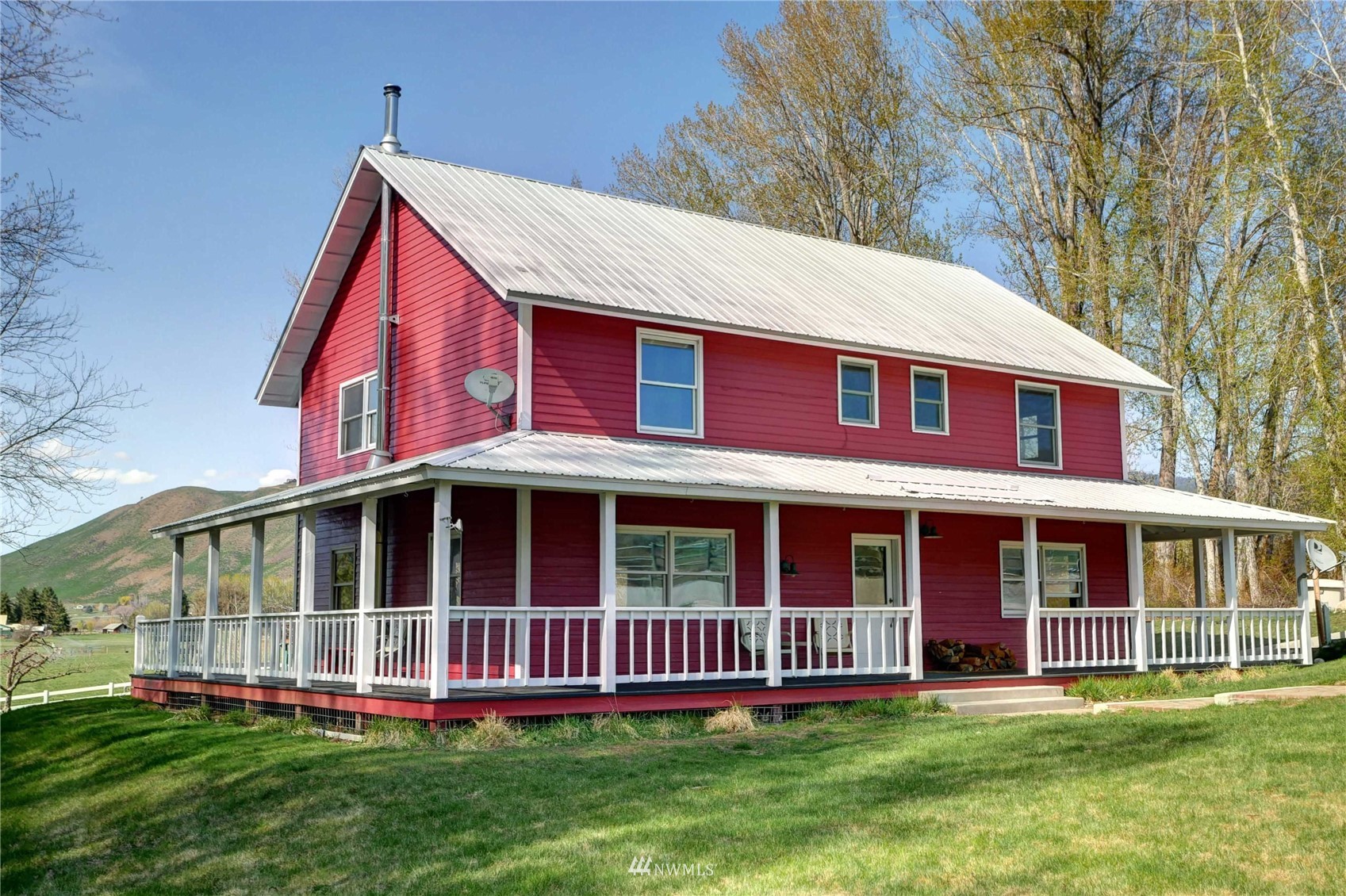 86 Wilson Road Winthrop, WA 98862 - Photo 4 of 40 Gallery Image 4