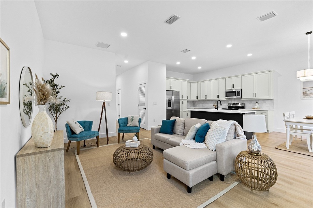 9595 79th Street Vero Beach, FL 32967 - Photo 12 of 36