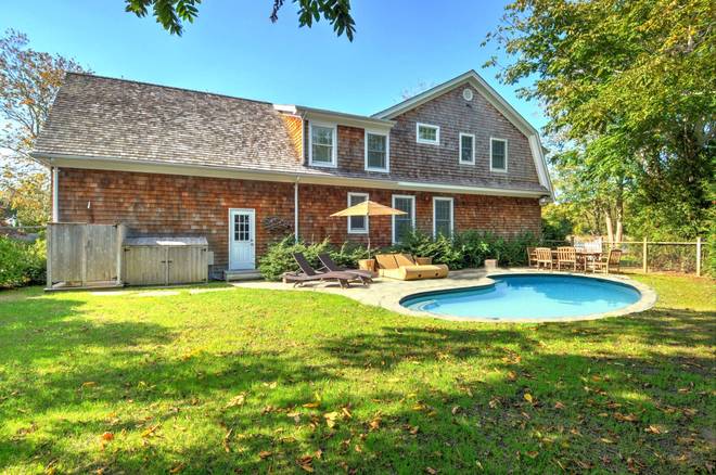 121 Pantigo Road East Hampton, NY 11937 - Photo 17 of 23 Gallery Image 17
