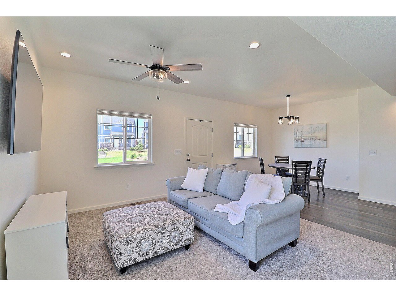 4355 24th Street Road, Unit 3204 Greeley, CO 80634 - Photo 4 of 34 Comfortable and Cozy