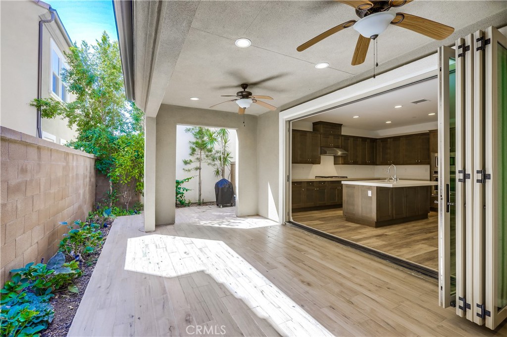 138 Brambles Irvine, CA 92618 - Photo 12 of 39 a lobby with furniture and potted plants