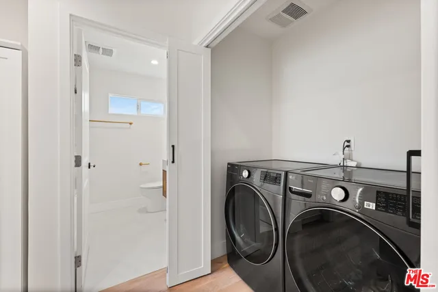 $3,200 | 6917 1/2 Hesperia Avenue, Reseda, CA 91335