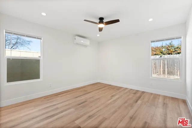 $3,200 | 6917 1/2 Hesperia Avenue, Reseda, CA 91335