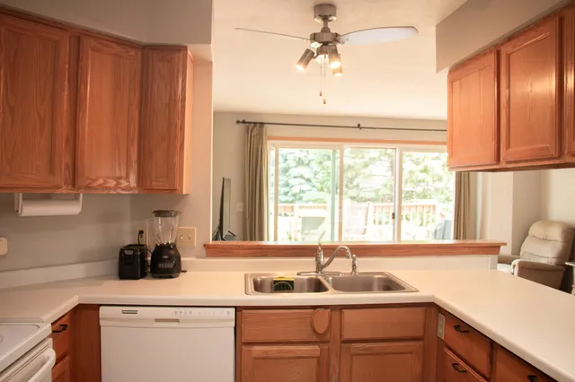 $263,900 | 4303 East Milwaukee Street, Unit B, Janesville, WI 53546