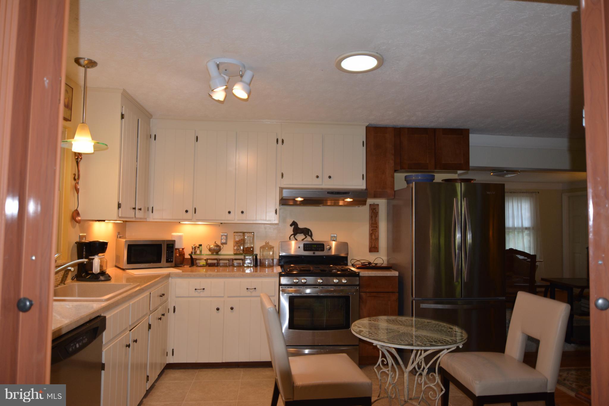 5830 Wilson Road Marshall, VA 20115 - Photo 4 of 18 Kitchen updated with Stainless Steel appliances