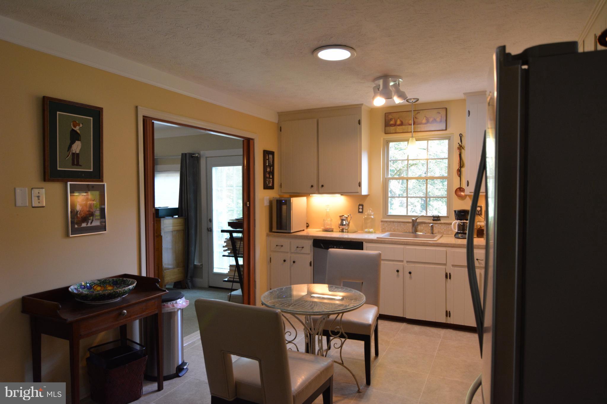 5830 Wilson Road Marshall, VA 20115 - Photo 5 of 18 Kitchen