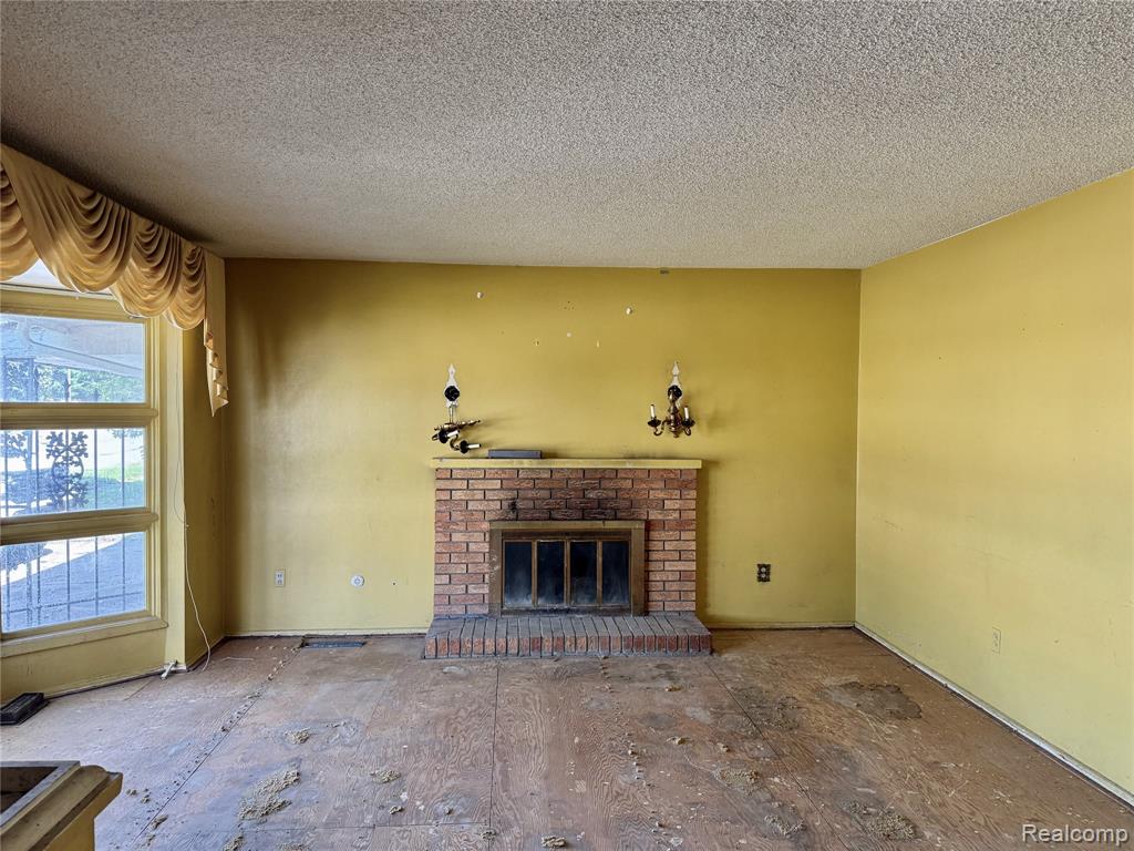 1015 West Carpenter Road Flint, MI 48505 - Photo 7 of 17 Gallery Image 7