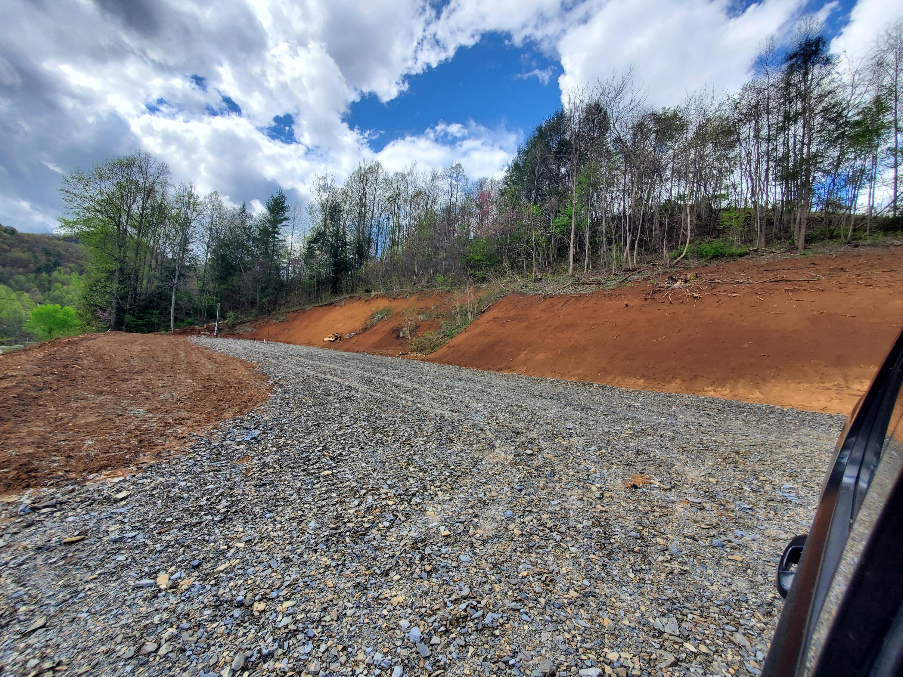 169 Morton Road Hampton, TN 37658 - Photo 2 of 6 20230414_112550