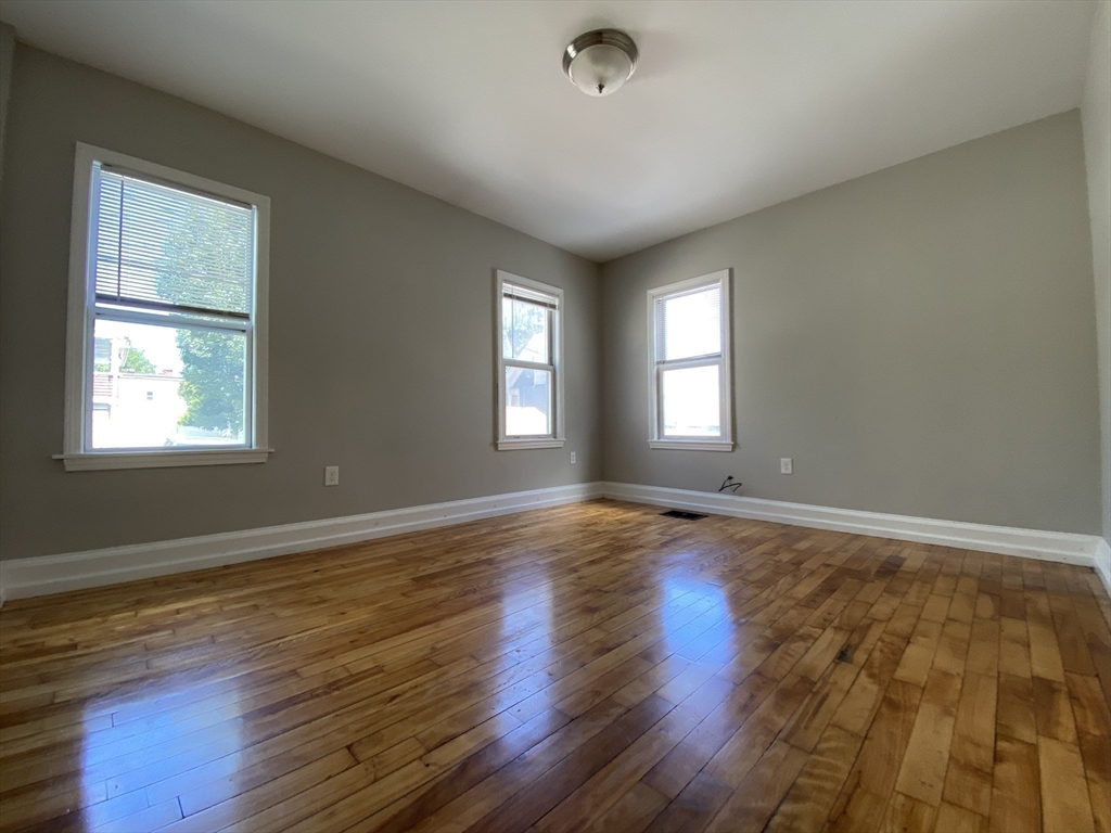 10 Howell Court, Unit 1 Chelsea, MA 02150 - Photo 22 of 31