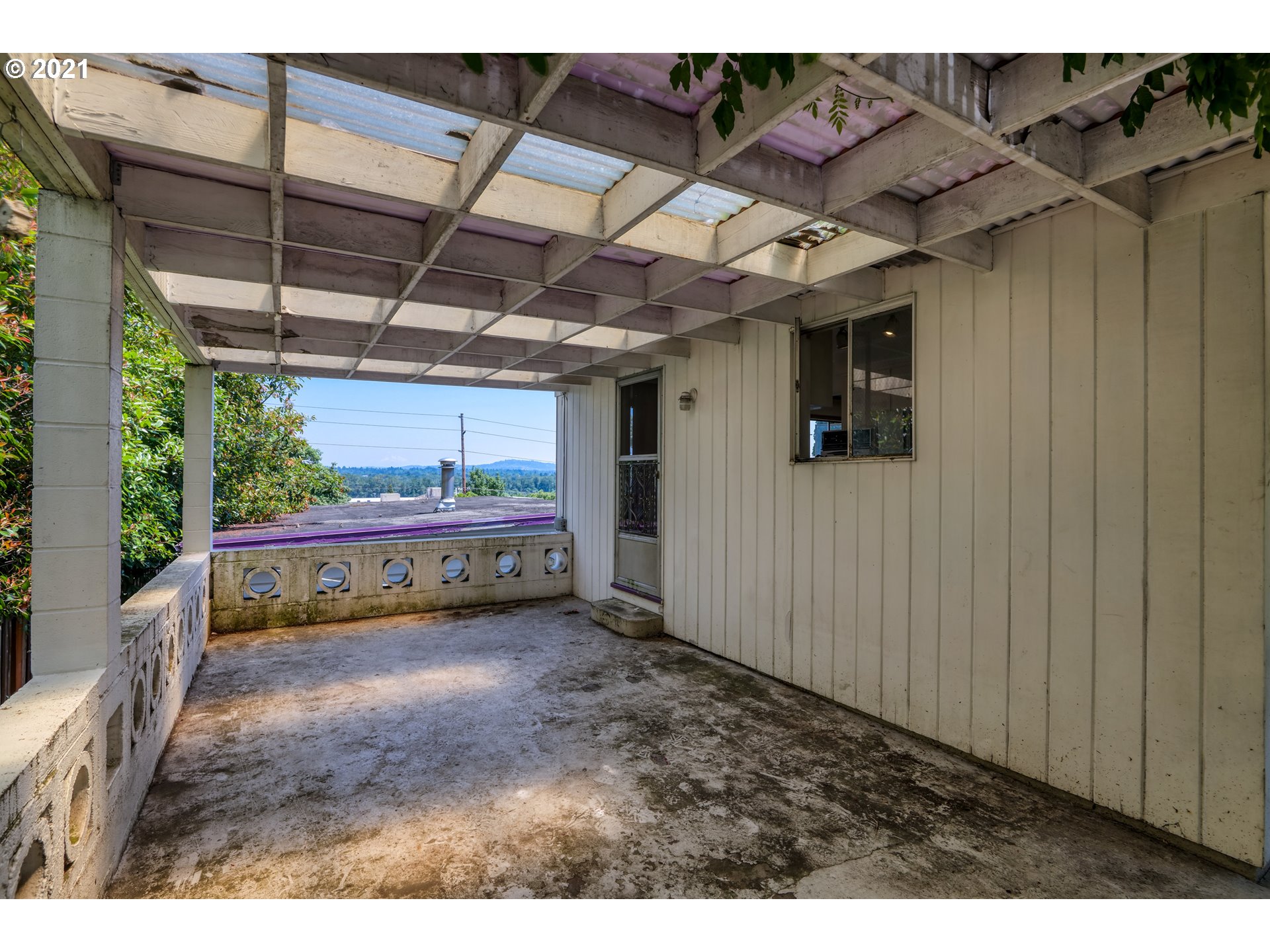 5044 Southwest View Point Terrace Portland, OR 97239 - Photo 16 of 26
