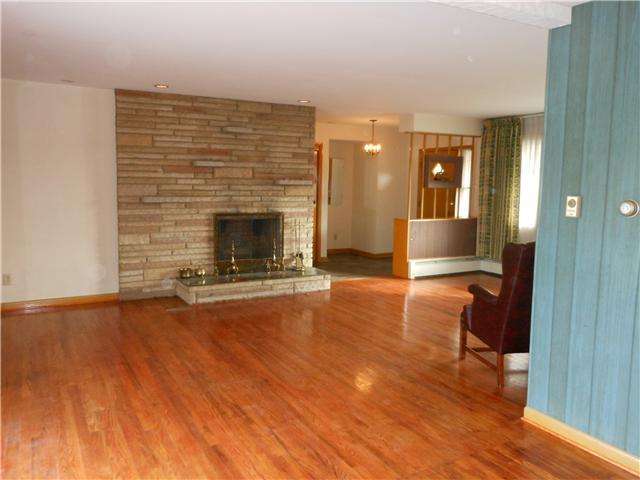 3751 Walhaven Road Upper Arlington, OH 43220 - Photo 4 of 12