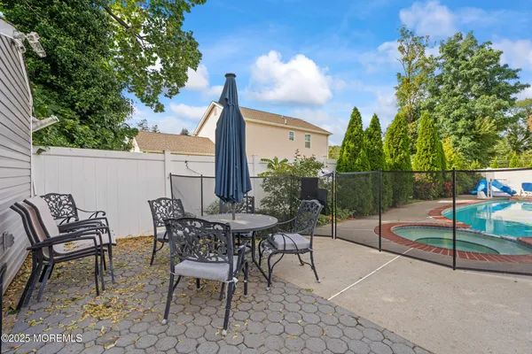 $40,000 | 7 Linden Avenue, West Long Branch, NJ 07764