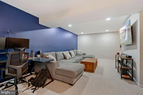 $3,000 | 7930 Bubbling Brook Circle, Springfield, VA 22153