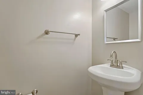 $3,000 | 7930 Bubbling Brook Circle, Springfield, VA 22153