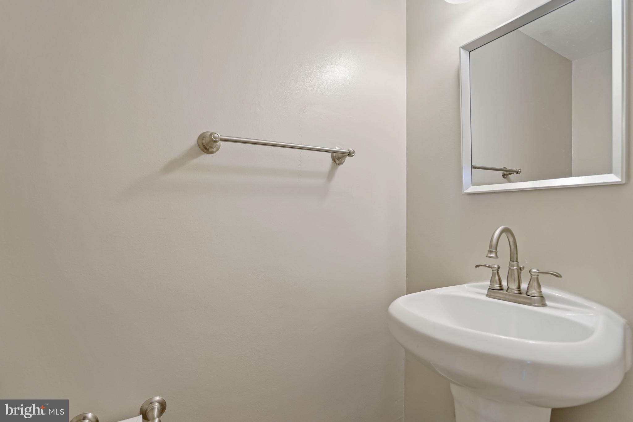 7930 Bubbling Brook Circle Springfield, VA 22153 - Photo 23 of 34