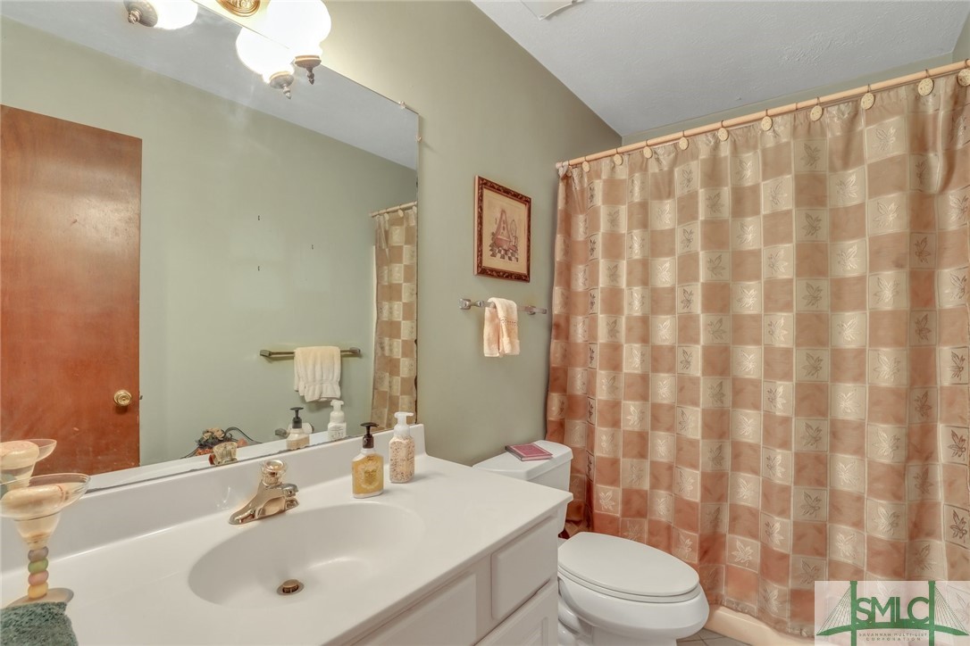 3 River Oaks Road Savannah, GA 31410 - Photo 14 of 21