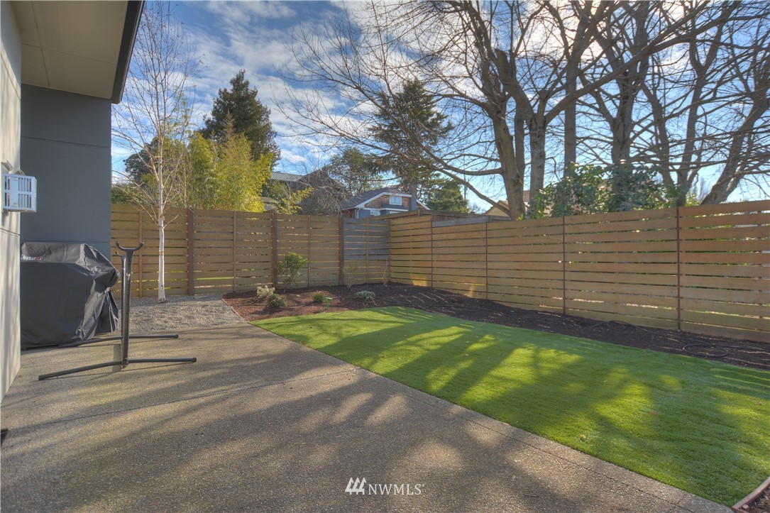 3951 Southwest Kenyon Street Seattle, WA 98136 - Photo 19 of 20 Gallery Image 19