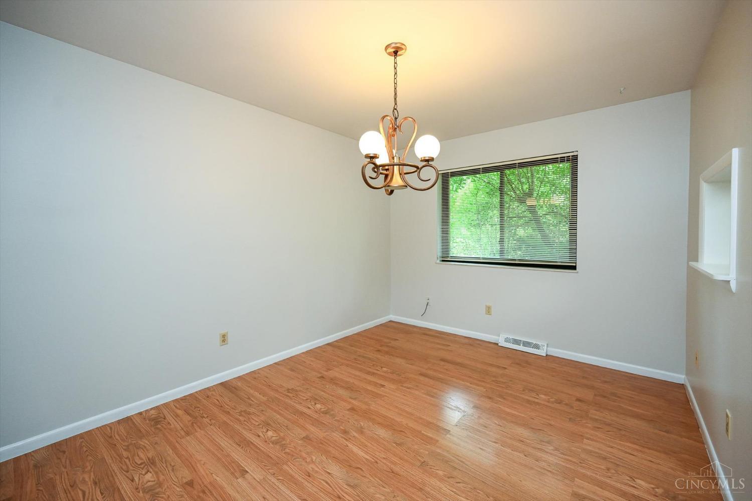 8290 Fields Ertel Road Mason, OH 45040 - Photo 12 of 36