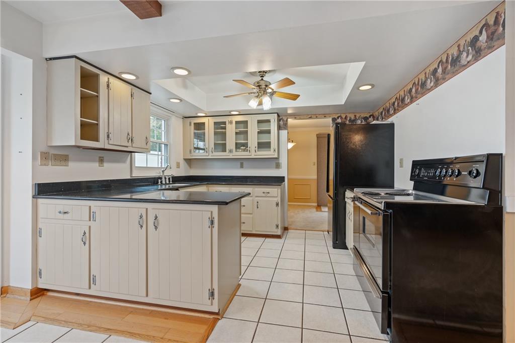 417 Middlesex Road McKeesport, PA 15135 - Photo 8 of 24 Gallery Image 8