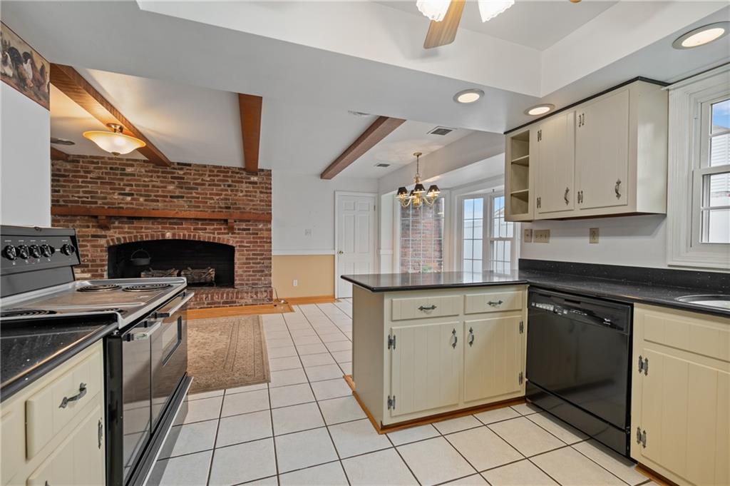417 Middlesex Road McKeesport, PA 15135 - Photo 9 of 24 Gallery Image 9