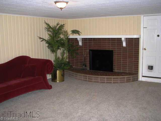 1454 Capri Road Southwest Winston-Salem, NC 27103 - Photo 3 of 8 Other.