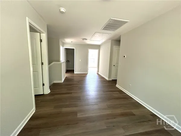 $2,500 | 136 Lake Pointe Drive, Savannah, GA 31407
