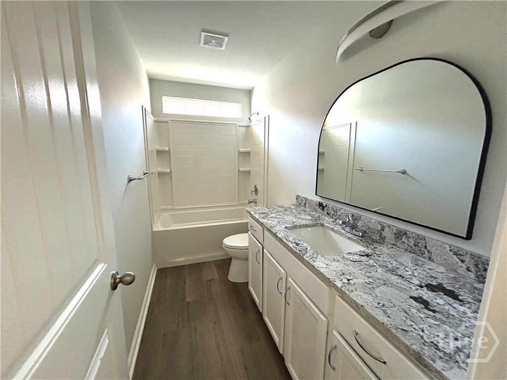 136 Lake Pointe Drive Savannah, GA 31407 - Photo 20 of 24 Upstairs Bathroom