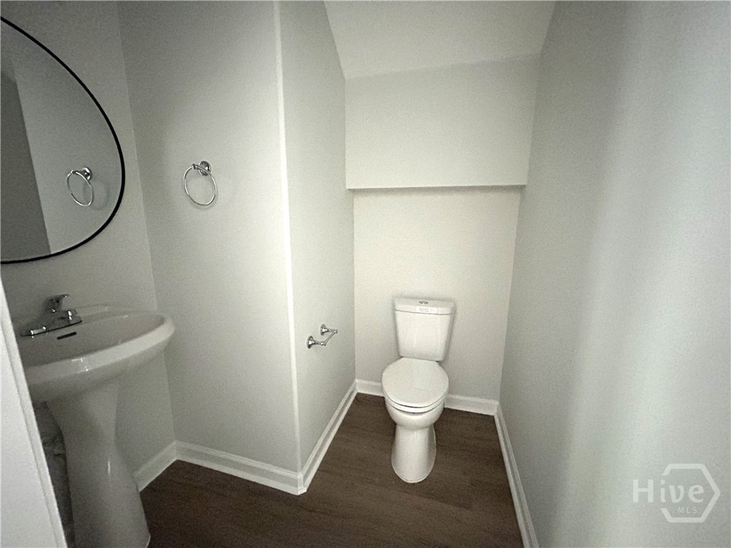 136 Lake Pointe Drive Savannah, GA 31407 - Photo 10 of 24 1/2 Bath Down