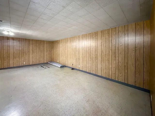 $219,000 | 1353 Carriage Hill Lane, Freeport, IL 61032