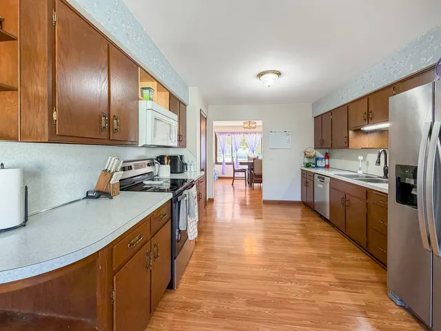 $219,000 | 1353 Carriage Hill Lane, Freeport, IL 61032