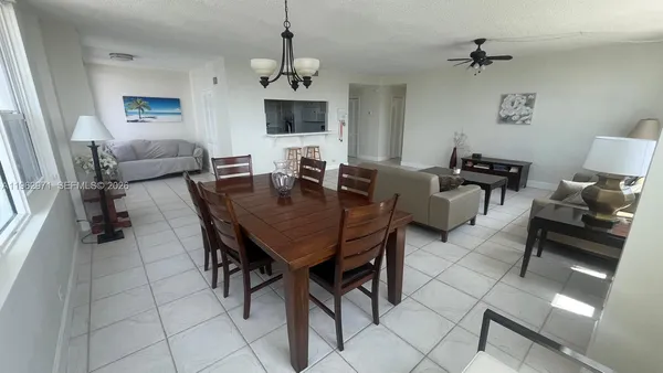 $4,000 | South Central Beach, Hollywood, FL 33019
