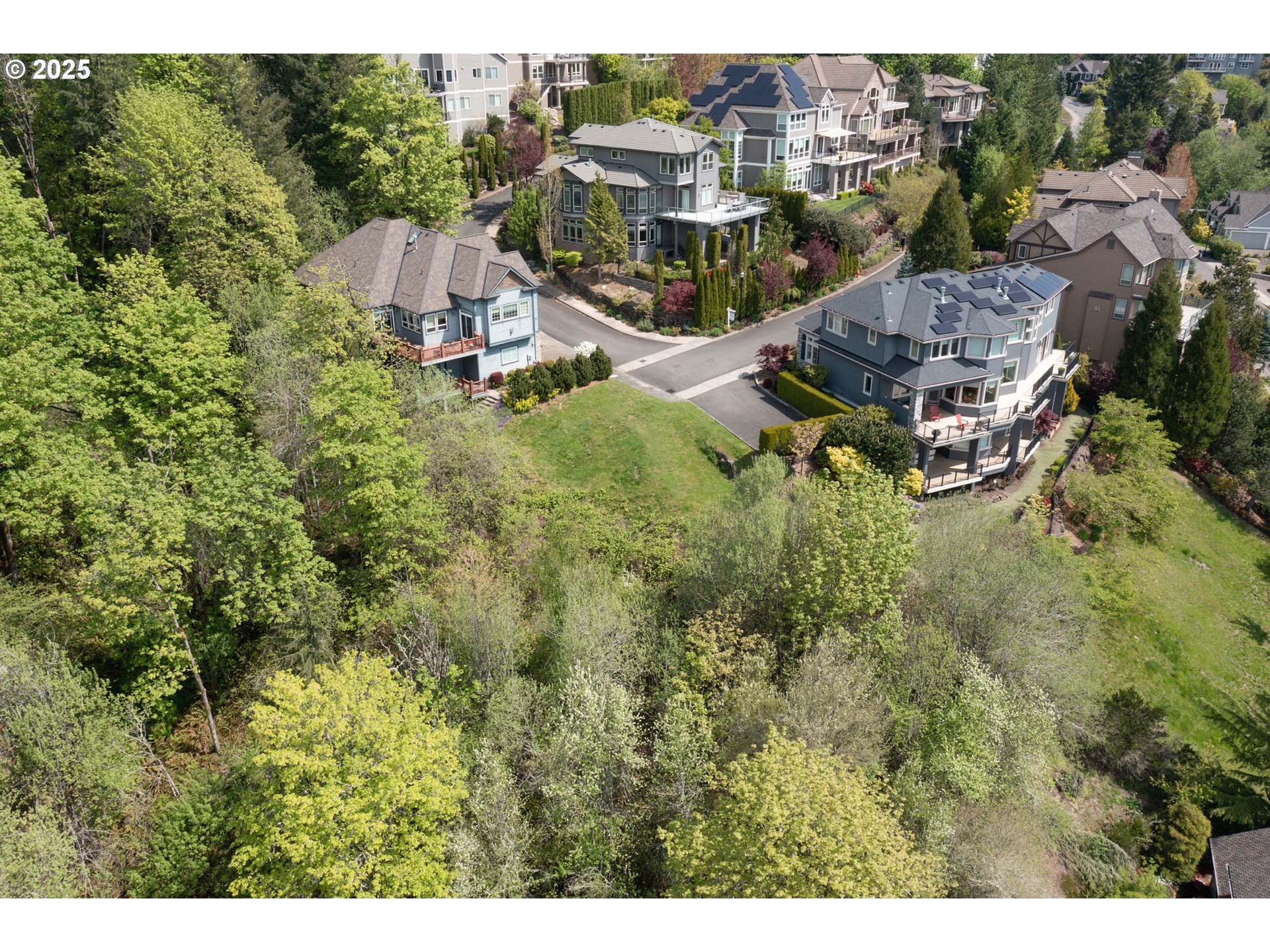 9948 Northwest Upton Court Portland, OR 97229 - Photo 2 of 9