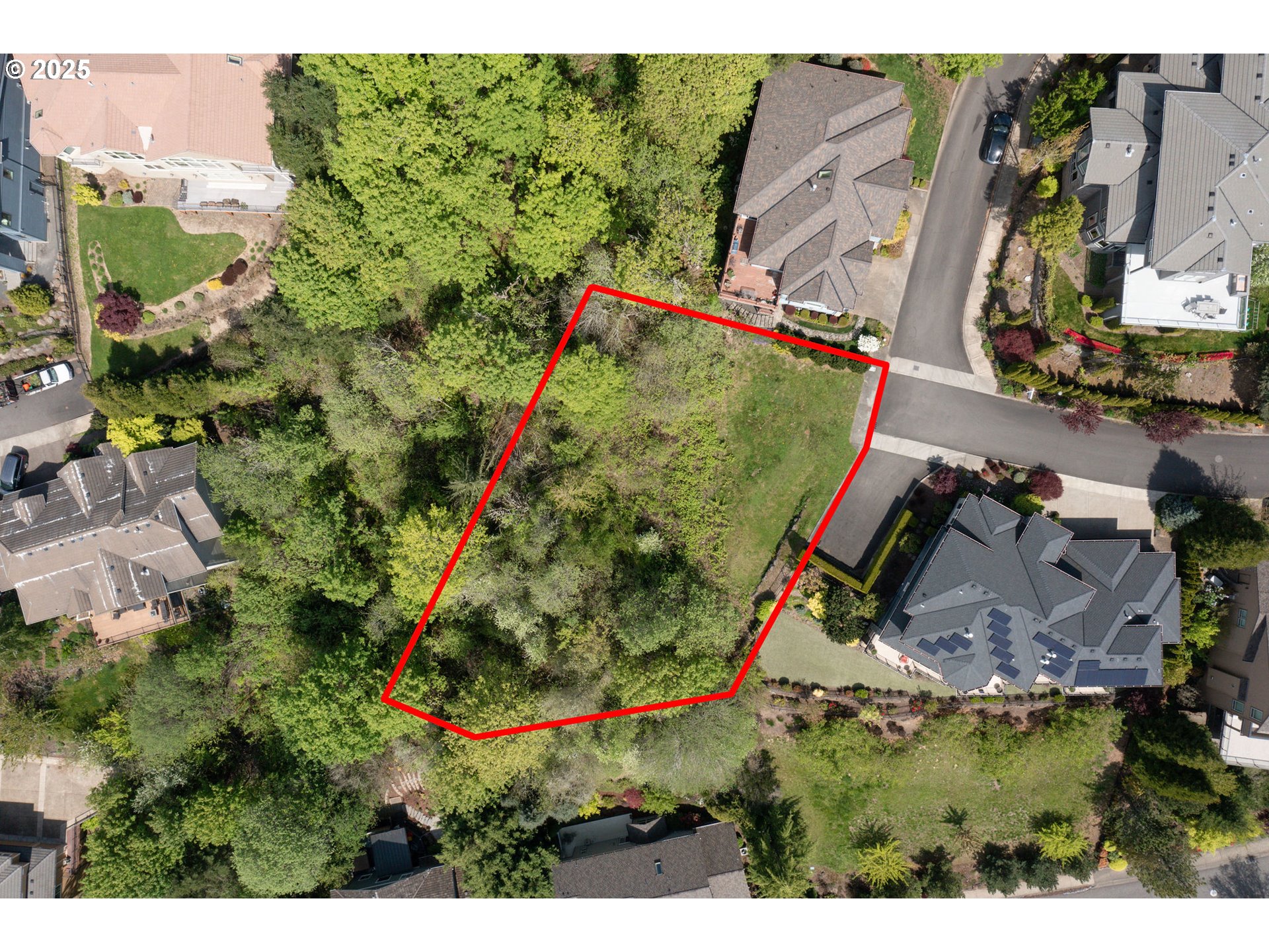 9948 Northwest Upton Court Portland, OR 97229 - Photo 6 of 9