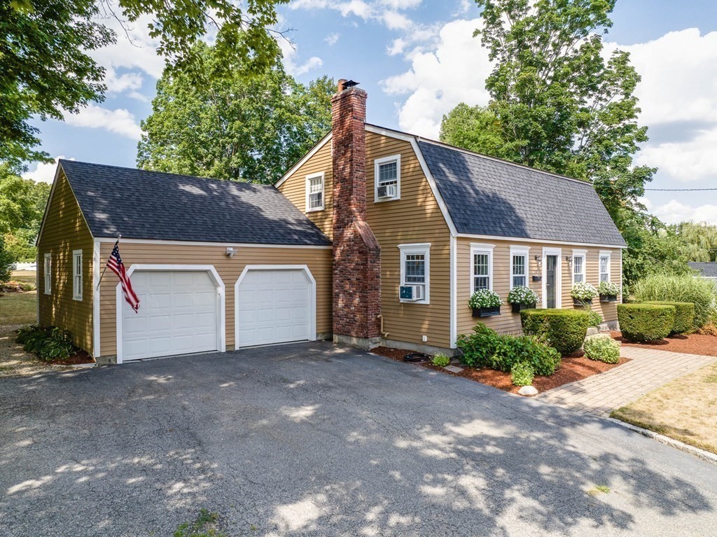 34 Dalton Road Chelmsford, MA 01824 - Photo 3 of 31 Gallery Image 3