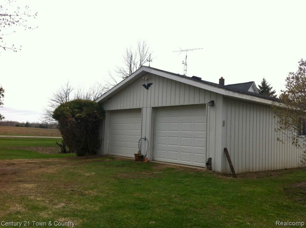 3765 South Phillips Road Kingston, MI 48741 - Photo 8 of 40 037.jpg