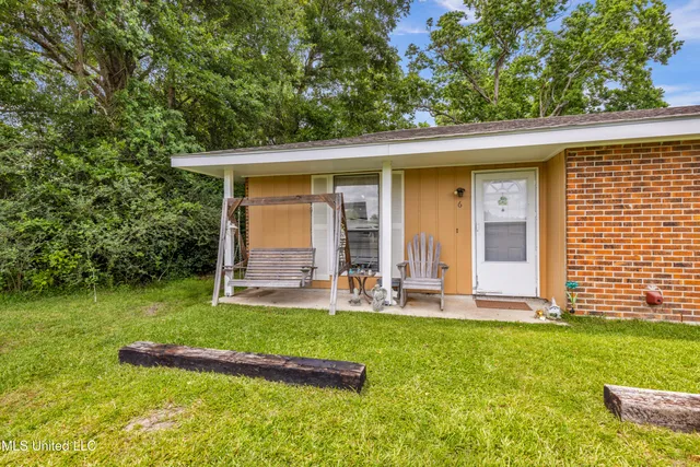 $600,000 | 23027 Indian Ridge Road, Picayune, MS 39466